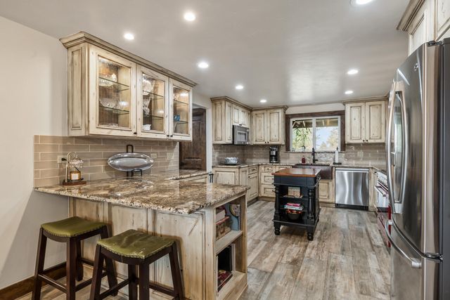 62111 Cody Road, Bend, OR 97701