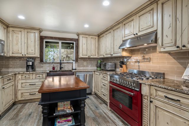 62111 Cody Road, Bend, OR 97701