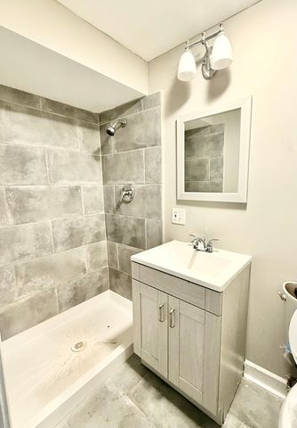 4630 S Honore Street, Chicago, IL 60609