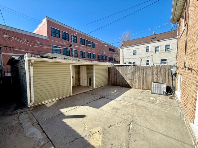 4630 S Honore Street, Chicago, IL 60609