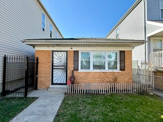 4630 S Honore Street, Chicago, IL 60609