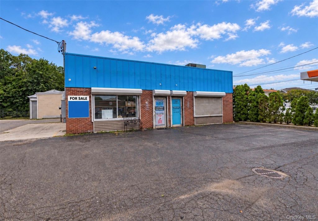 1709 Newbridge Road, North Bellmore, NY 11710 — exterior