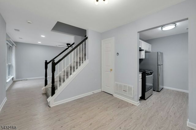 151 W Market St 1415, Newark City, NJ 07103