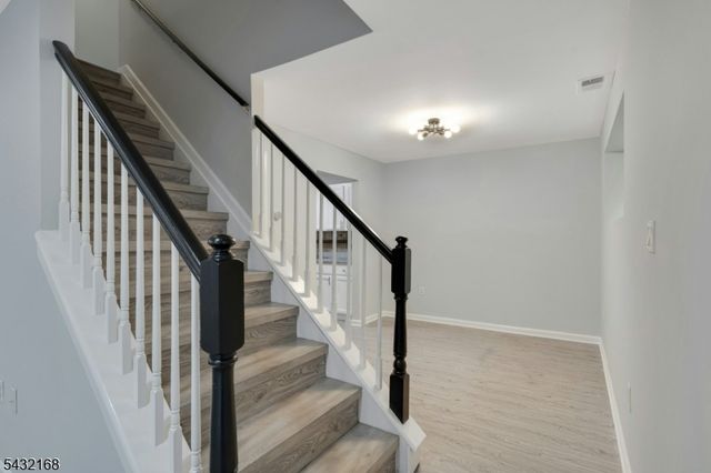 151 W Market St 1415, Newark City, NJ 07103