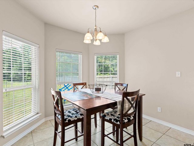 4367 N White Oak Road, Gladewater, TX 75647