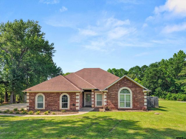 4367 N White Oak Road, Gladewater, TX 75647