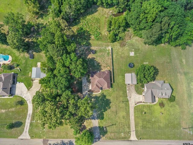 4367 N White Oak Road, Gladewater, TX 75647