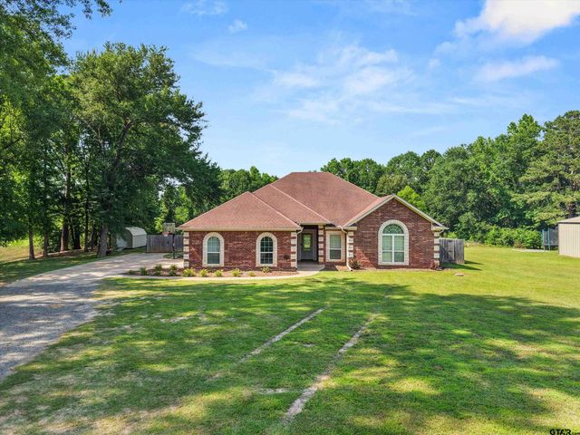 4367 N White Oak Road, Gladewater, TX 75647