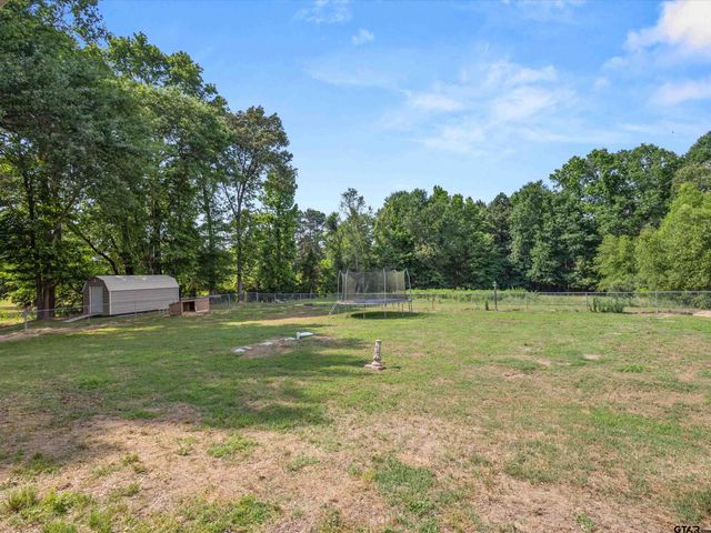 4367 N White Oak Road, Gladewater, TX 75647