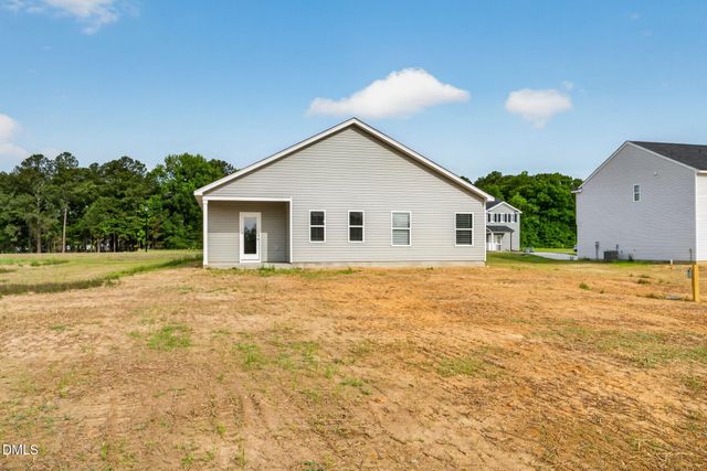 204 Shiloh Woods Circle, Smithfield, NC 27577