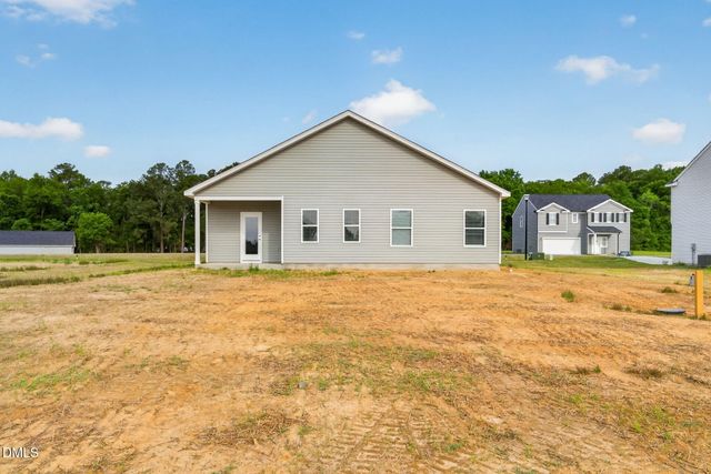 204 Shiloh Woods Circle, Smithfield, NC 27577