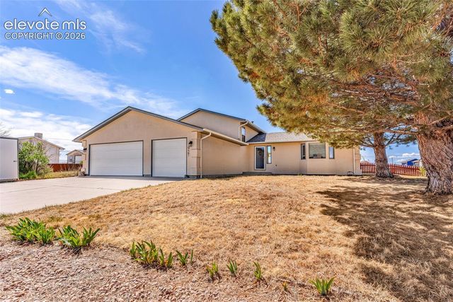 927 N Purcell Boulevard, Pueblo West, CO 81007