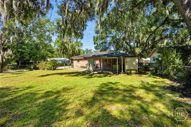 5022 Greenway Lane, Savannah, GA 31406