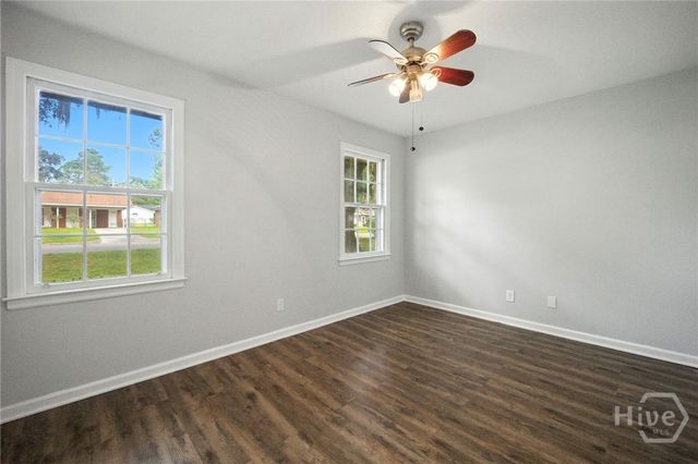 5022 Greenway Lane, Savannah, GA 31406