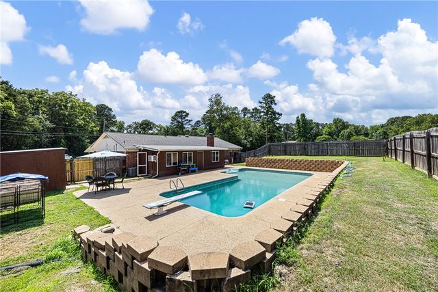 131 Virden Circle, Russellville, AR 72802