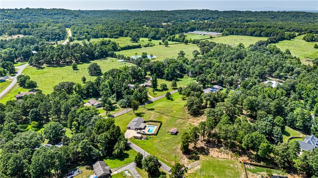 131 Virden Circle, Russellville, AR 72802