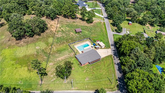 131 Virden Circle, Russellville, AR 72802