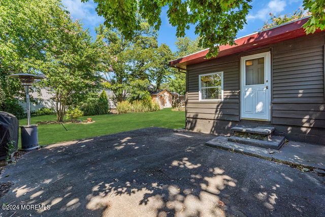 105 Longfellow Avenue, Toms River, NJ 08753