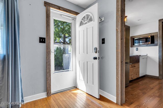 105 Longfellow Avenue, Toms River, NJ 08753