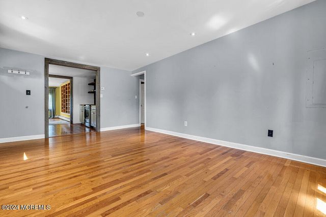 105 Longfellow Avenue, Toms River, NJ 08753