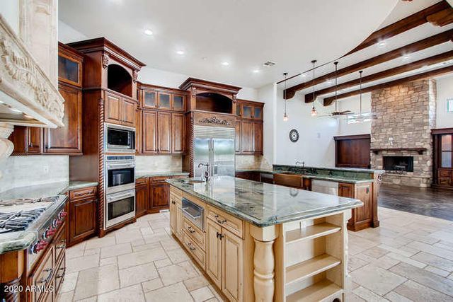 4854 E CAIDA DEL SOL Drive, Paradise Valley, AZ 85253