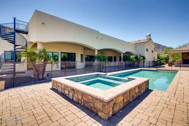 4854 E CAIDA DEL SOL Drive, Paradise Valley, AZ 85253