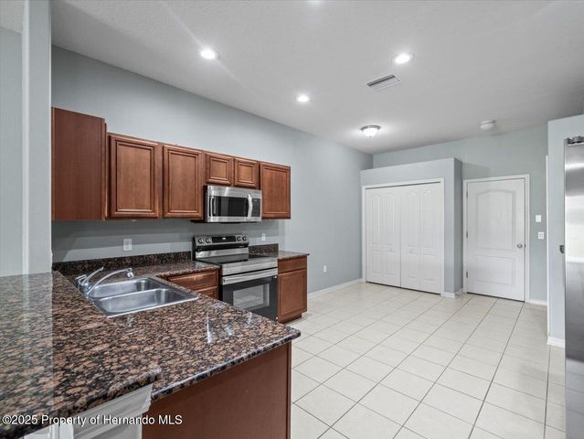 3891 Crossline Drive, Spring Hill, FL 34609