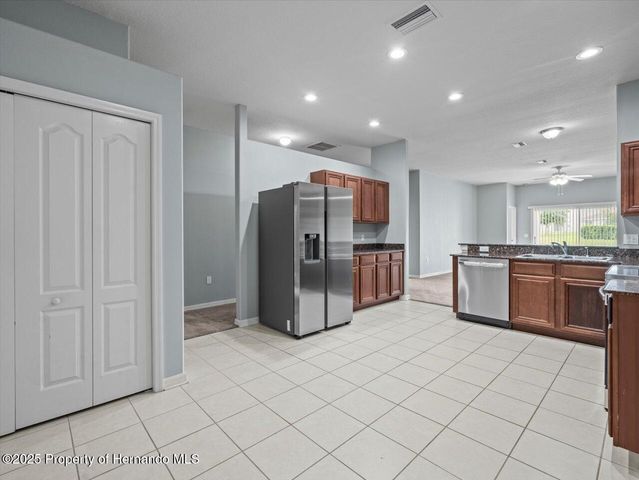 3891 Crossline Drive, Spring Hill, FL 34609