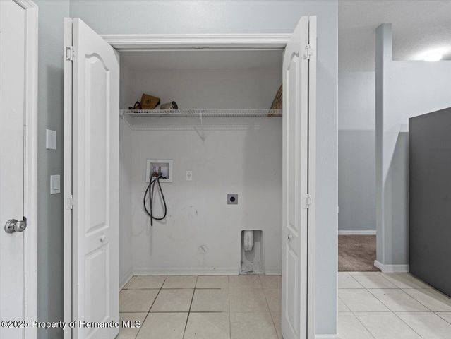 3891 Crossline Drive, Spring Hill, FL 34609