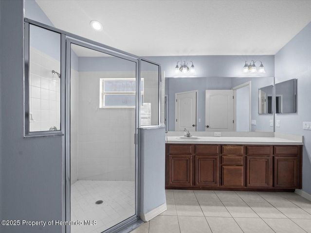 3891 Crossline Drive, Spring Hill, FL 34609