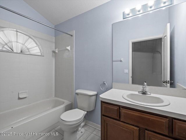 3891 Crossline Drive, Spring Hill, FL 34609