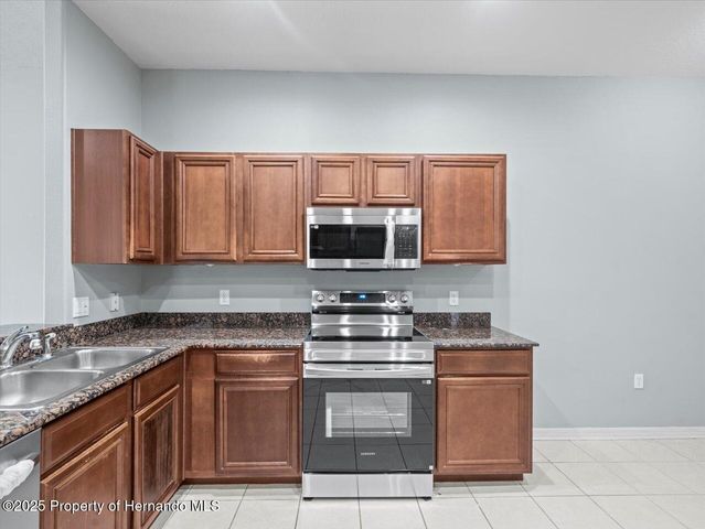 3891 Crossline Drive, Spring Hill, FL 34609