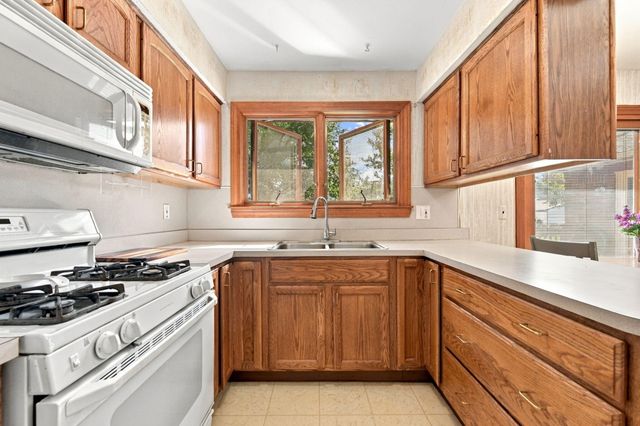 20461 Roche Road, Brownstown Twp, MI 48183