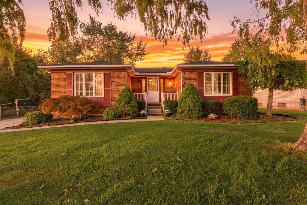 20461 Roche Road, Brownstown Twp, MI 48183