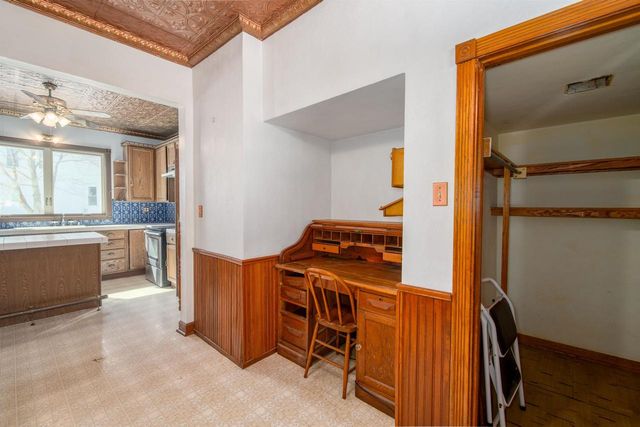 W156N11580 PILGRIM ROAD, Germantown, WI 53022