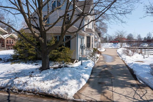 W156N11580 PILGRIM ROAD, Germantown, WI 53022