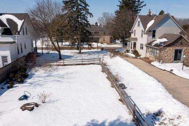 W156N11580 PILGRIM ROAD, Germantown, WI 53022