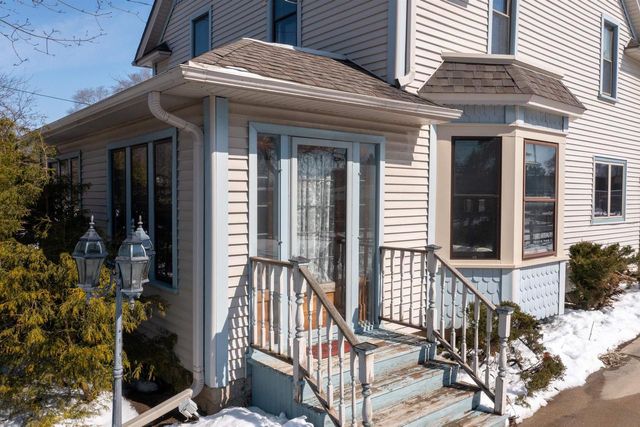 W156N11580 PILGRIM ROAD, Germantown, WI 53022