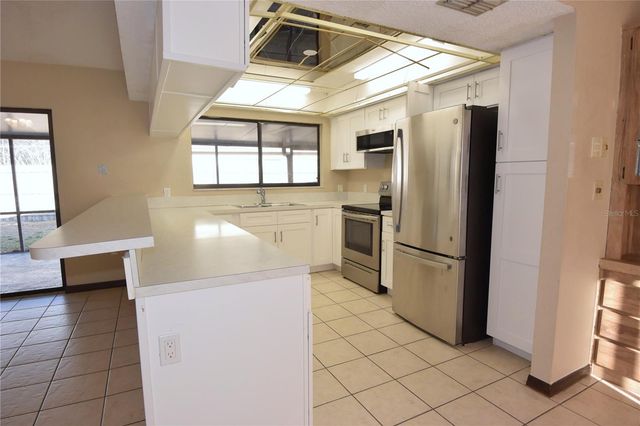 1382 VALIANT AVENUE, Spring Hill, FL 34608