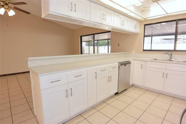 1382 VALIANT AVENUE, Spring Hill, FL 34608