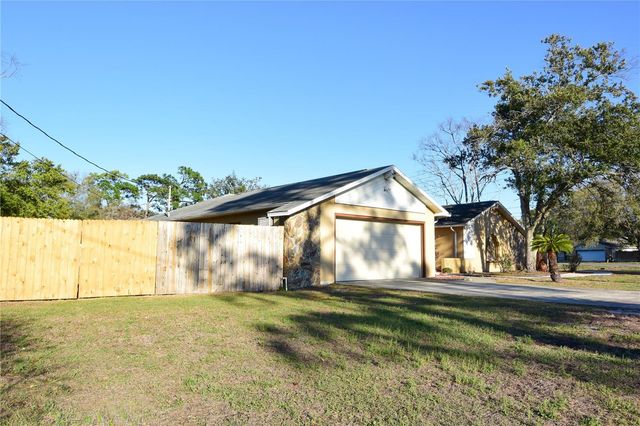 1382 VALIANT AVENUE, Spring Hill, FL 34608