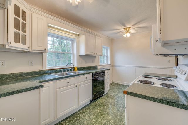 110 East Park Drive, Kingsport, TN 37660