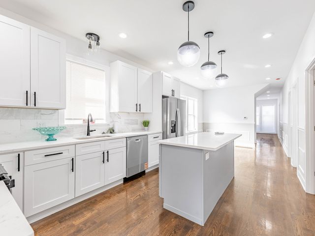 7755 S Wolcott Avenue, Chicago, IL 60620