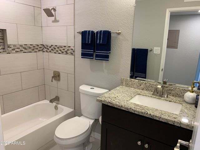 7001 E LOMA LAND Drive, Scottsdale, AZ 85257