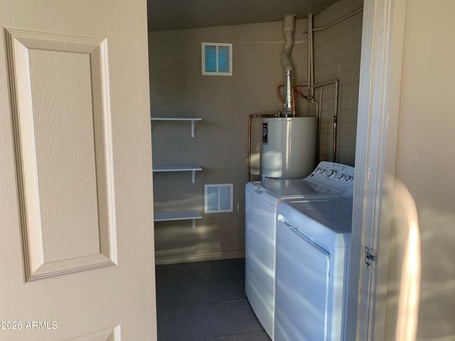 7001 E LOMA LAND Drive, Scottsdale, AZ 85257