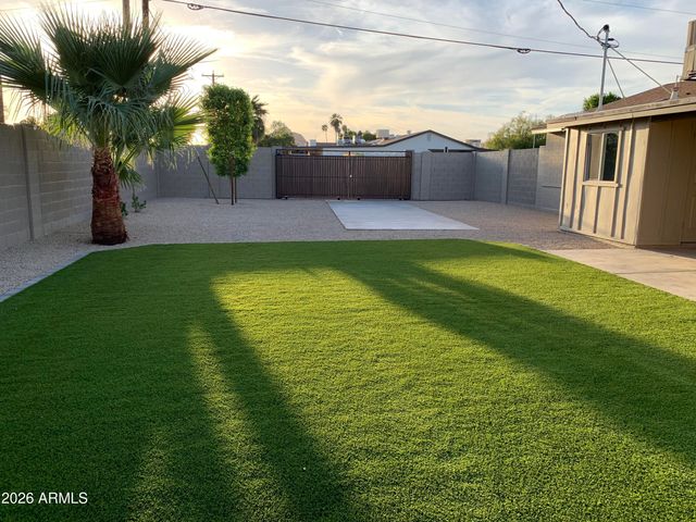 7001 E LOMA LAND Drive, Scottsdale, AZ 85257