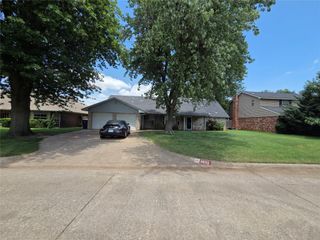 5621 NW 83rd Street, Oklahoma City, OK 73132