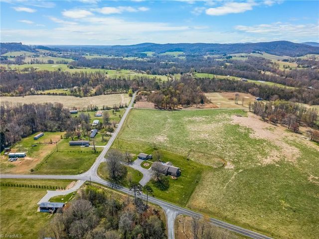1358 Armstrong Road, Jonesville, NC 28642
