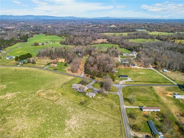 1358 Armstrong Road, Jonesville, NC 28642