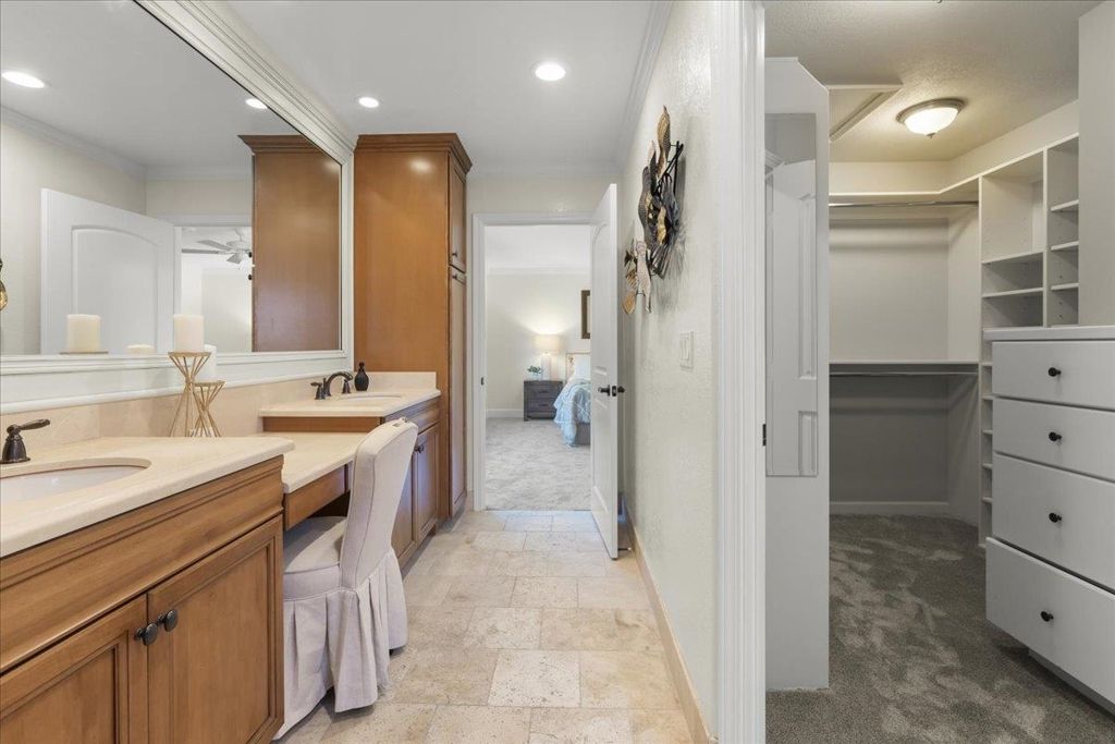 Image 27 of property listing at 61 61 Willowview Ct, Danville, CA 94526